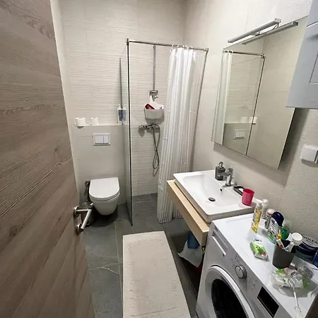 Appartement In & Out Apartment, Free Garage