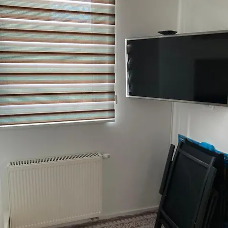 Appartement In & Out Apartment, Free Garage